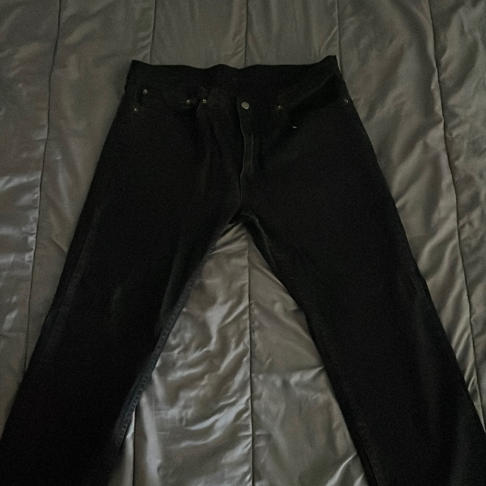 ‼️”Levi’s” Black denim 34x30‼️